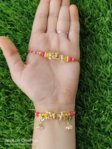 Radha Krishna thread set